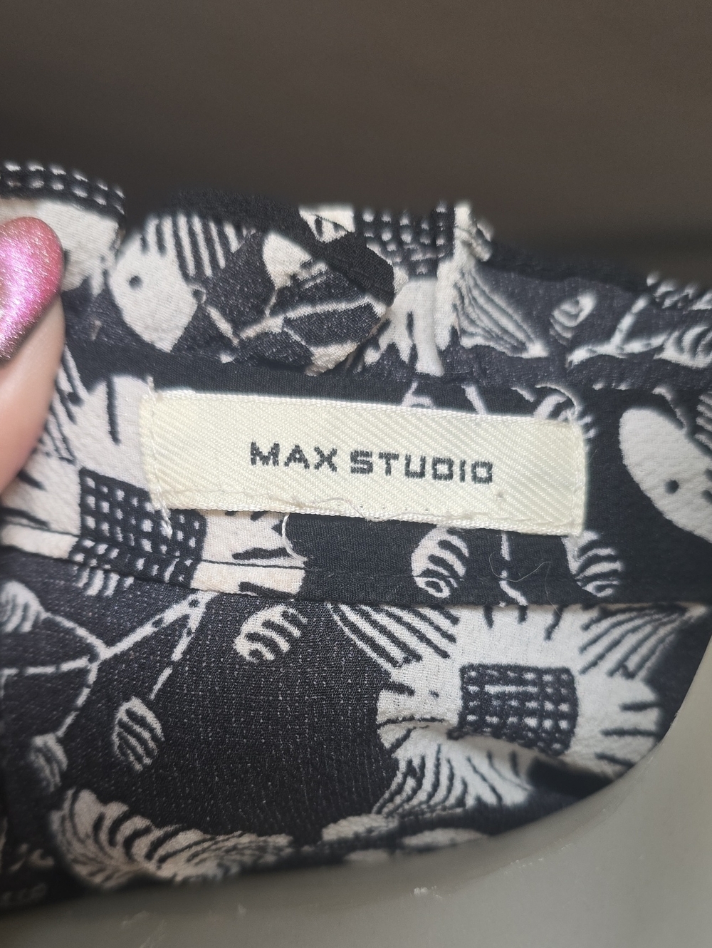 Like New. Max Studio Black and White Floral Tiered Maxi Dress. Size XL - Picture 4 of 5